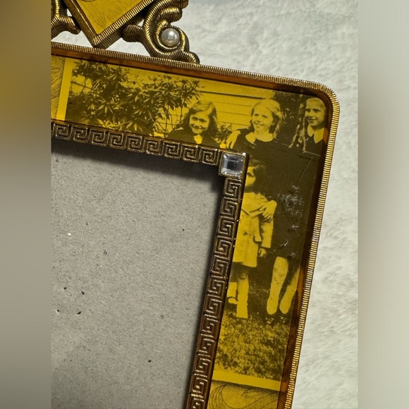 2003 Vintage Sisters Thompson Photo Frame 6X8 Gold Heavy Scrollwork Pearls Fancy - Picture 15 of 15